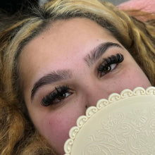 Load image into Gallery viewer, Volume Lash Extensions