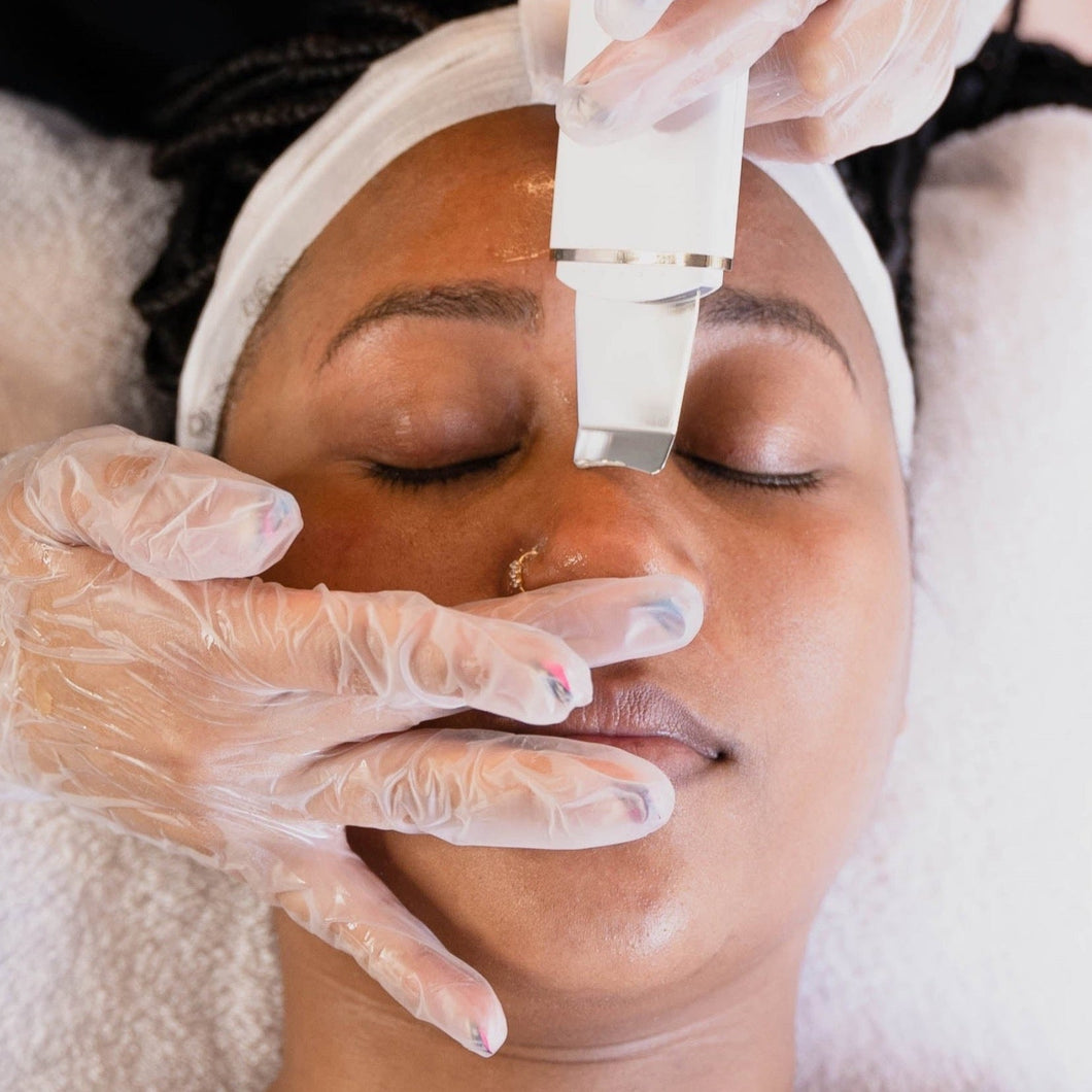 Extraction Focused Facial